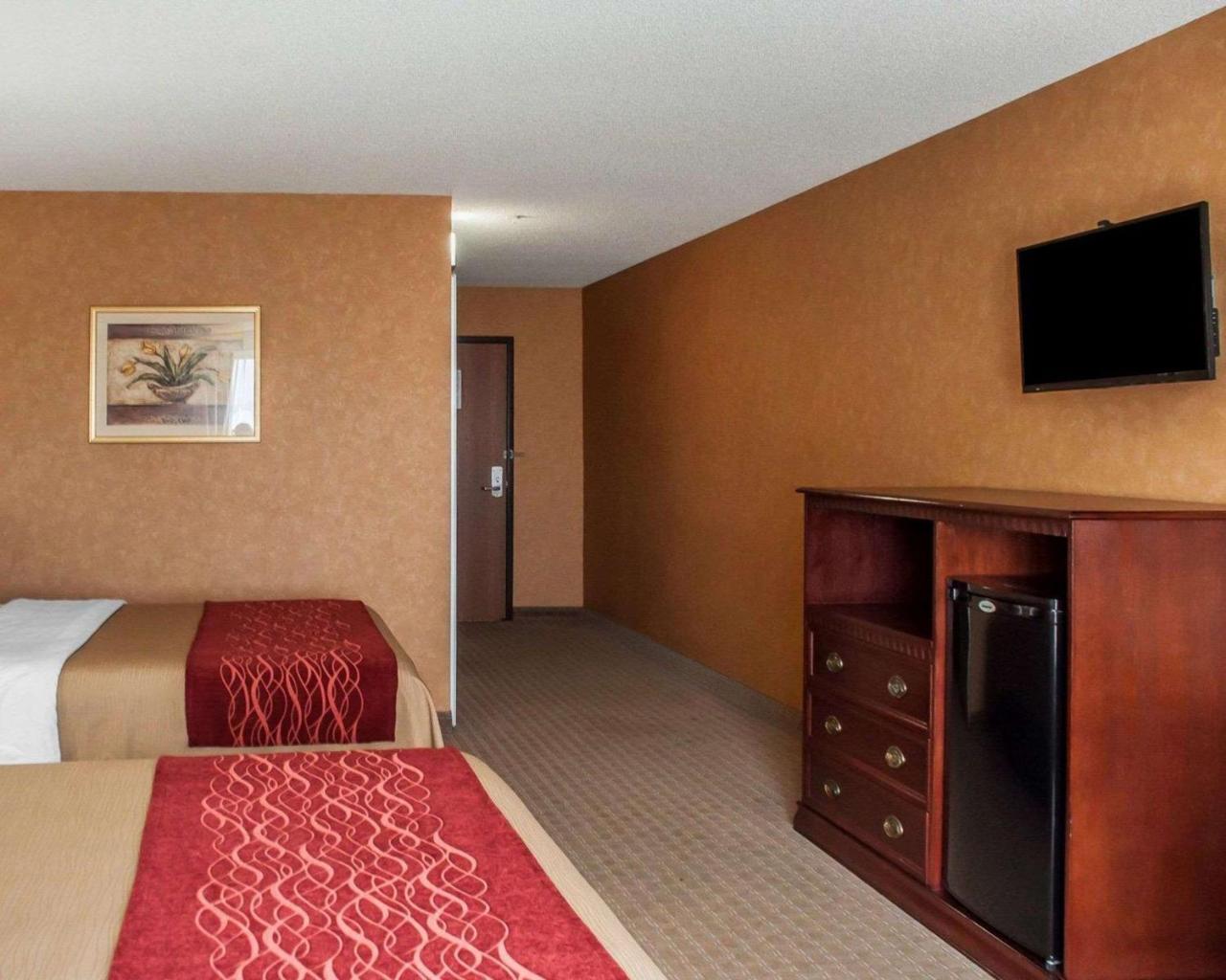 Queen Room with Two Queen Beds - Accessible/Non-Smoking