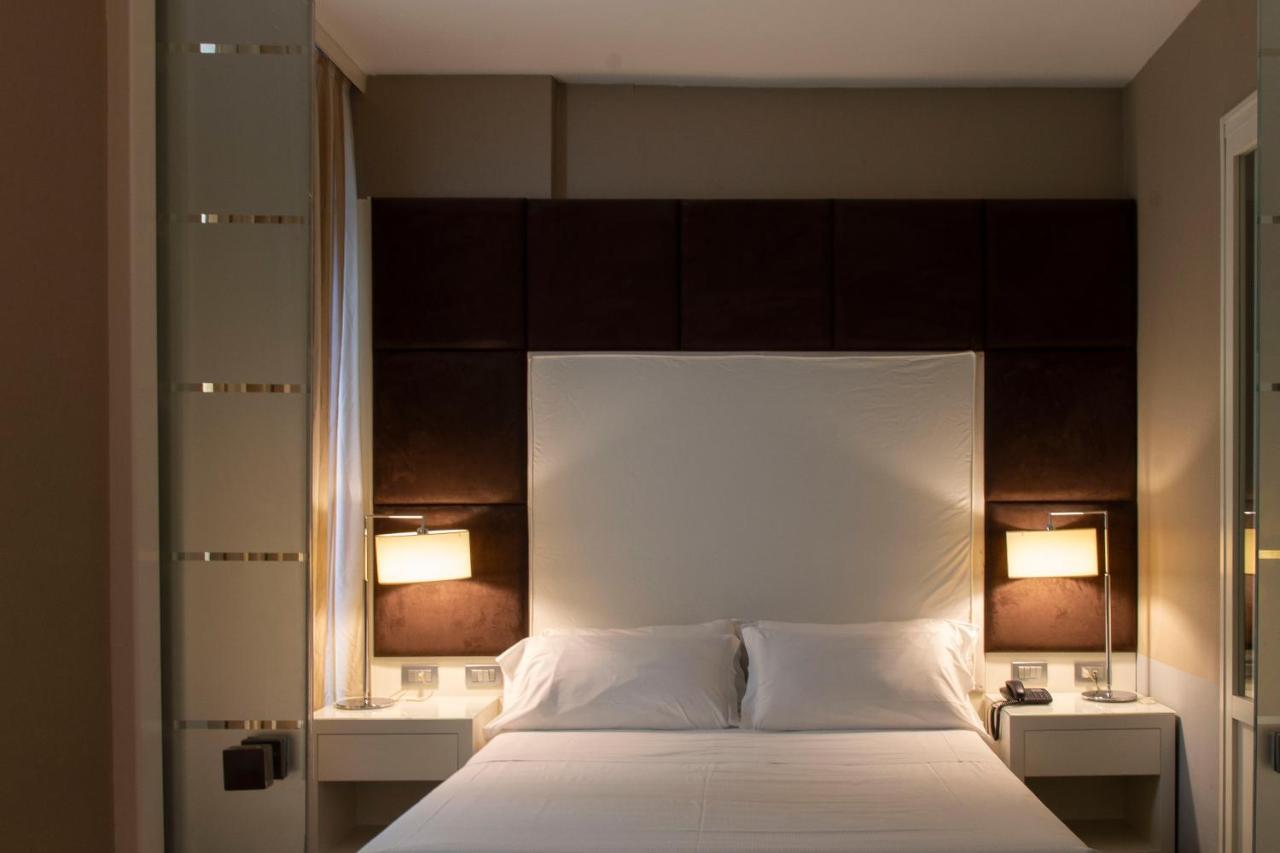 Junior Suite,744588343:JPEG