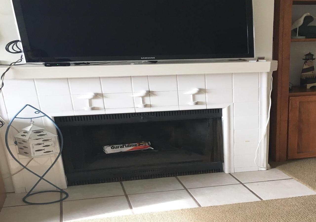 One-Bedroom Apartment Non Pet Friendly