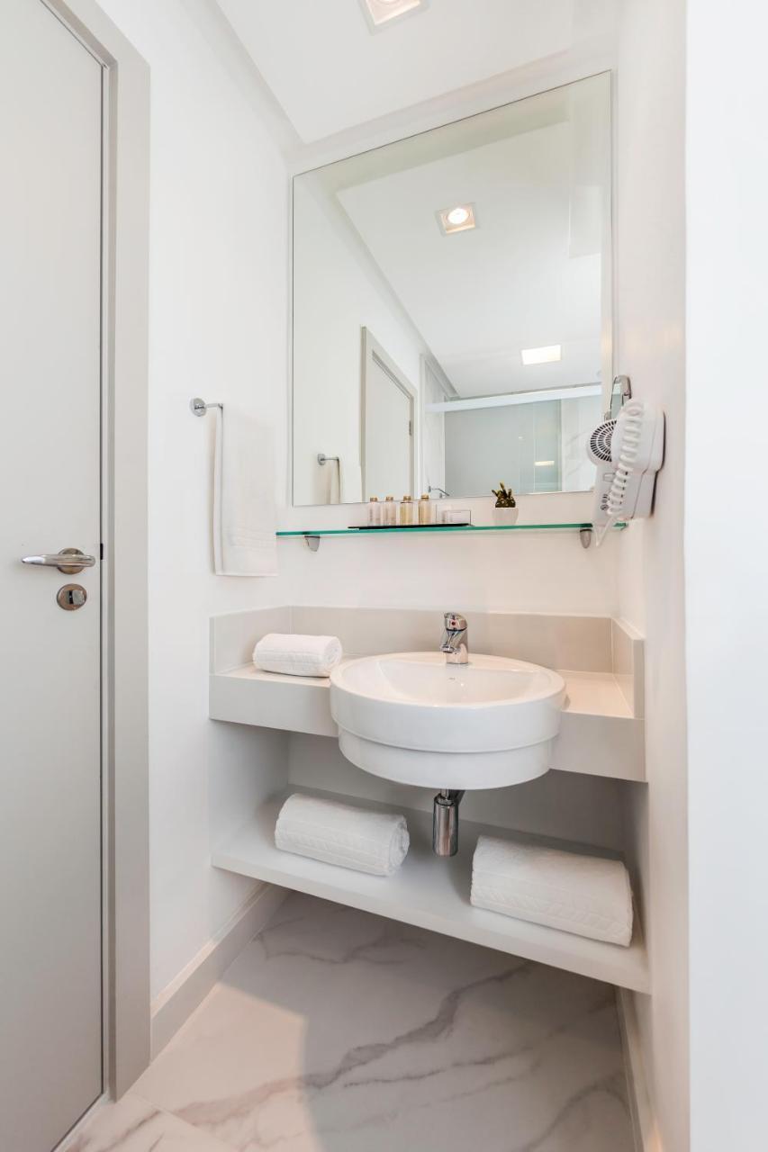 Quarto Deluxe com 2 Camas de Solteiro