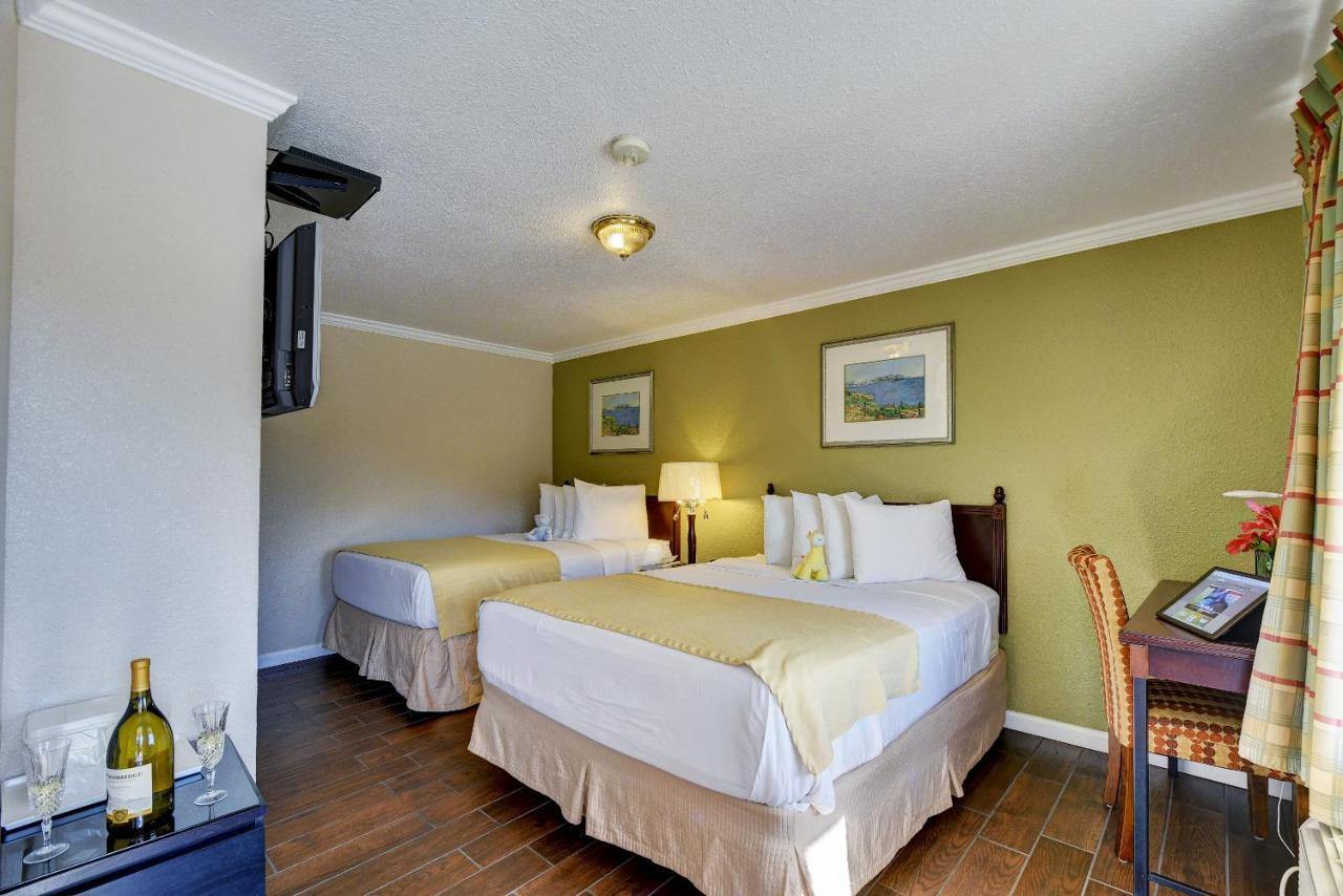 Queen and Double Room