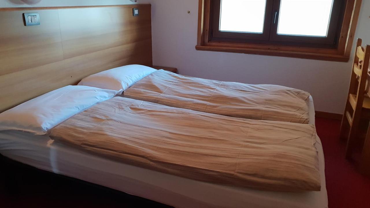 2 Camere Adiacenti