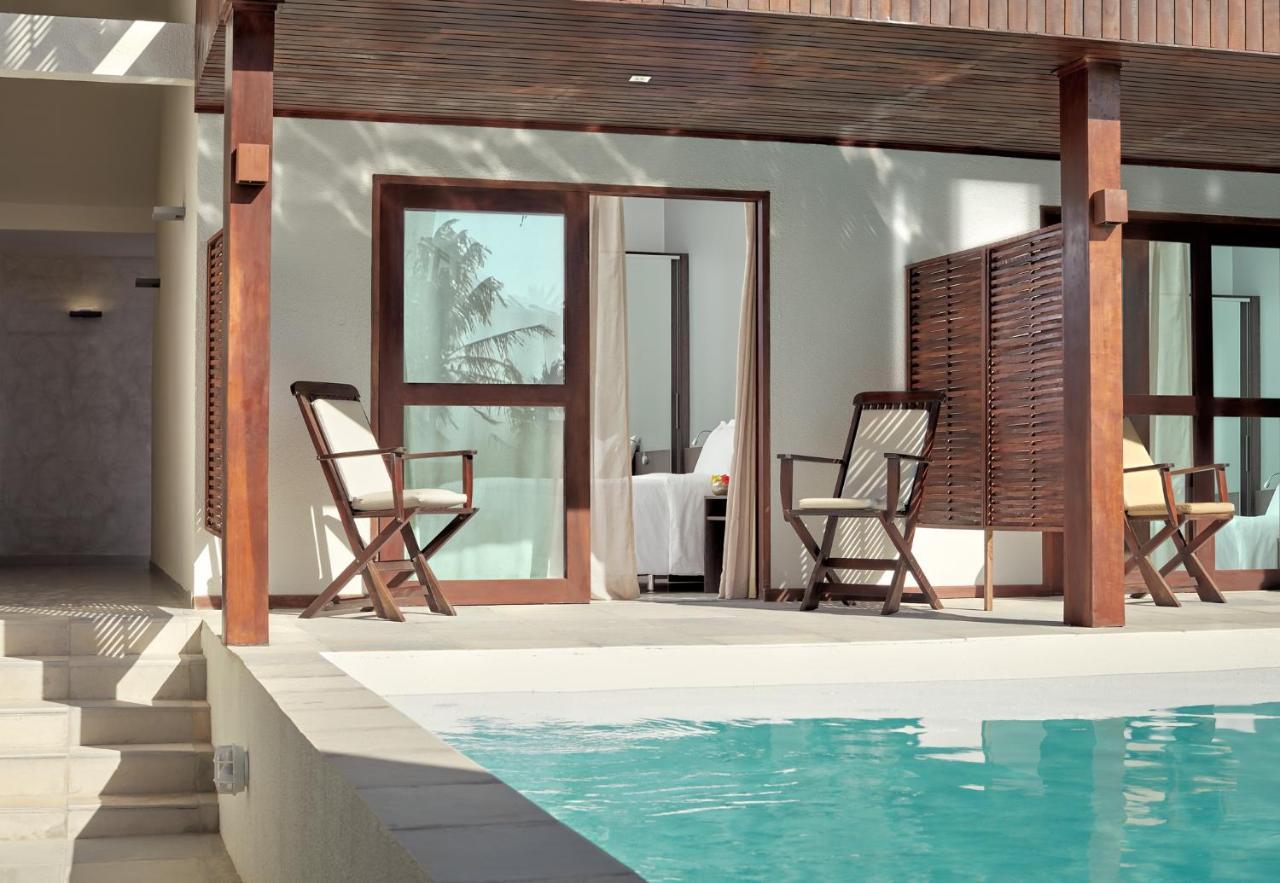 Quarto Deluxe com Acesso à Piscina