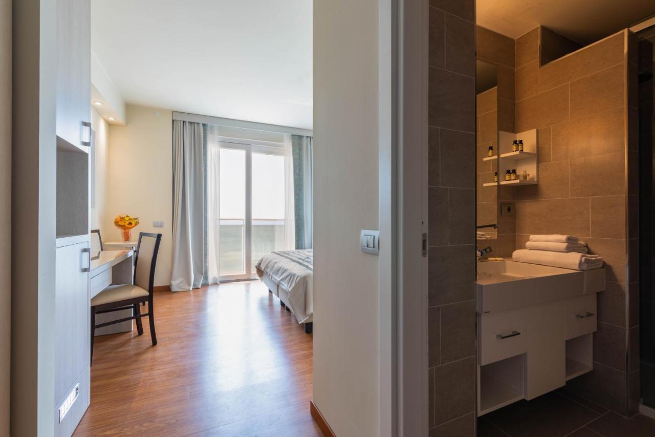 Suite with Sea View