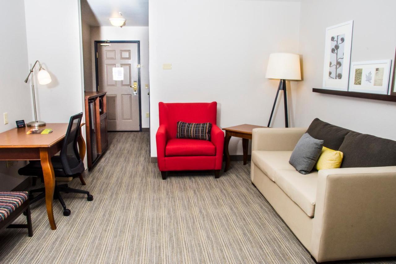 King Studio Suite Non-Smoking