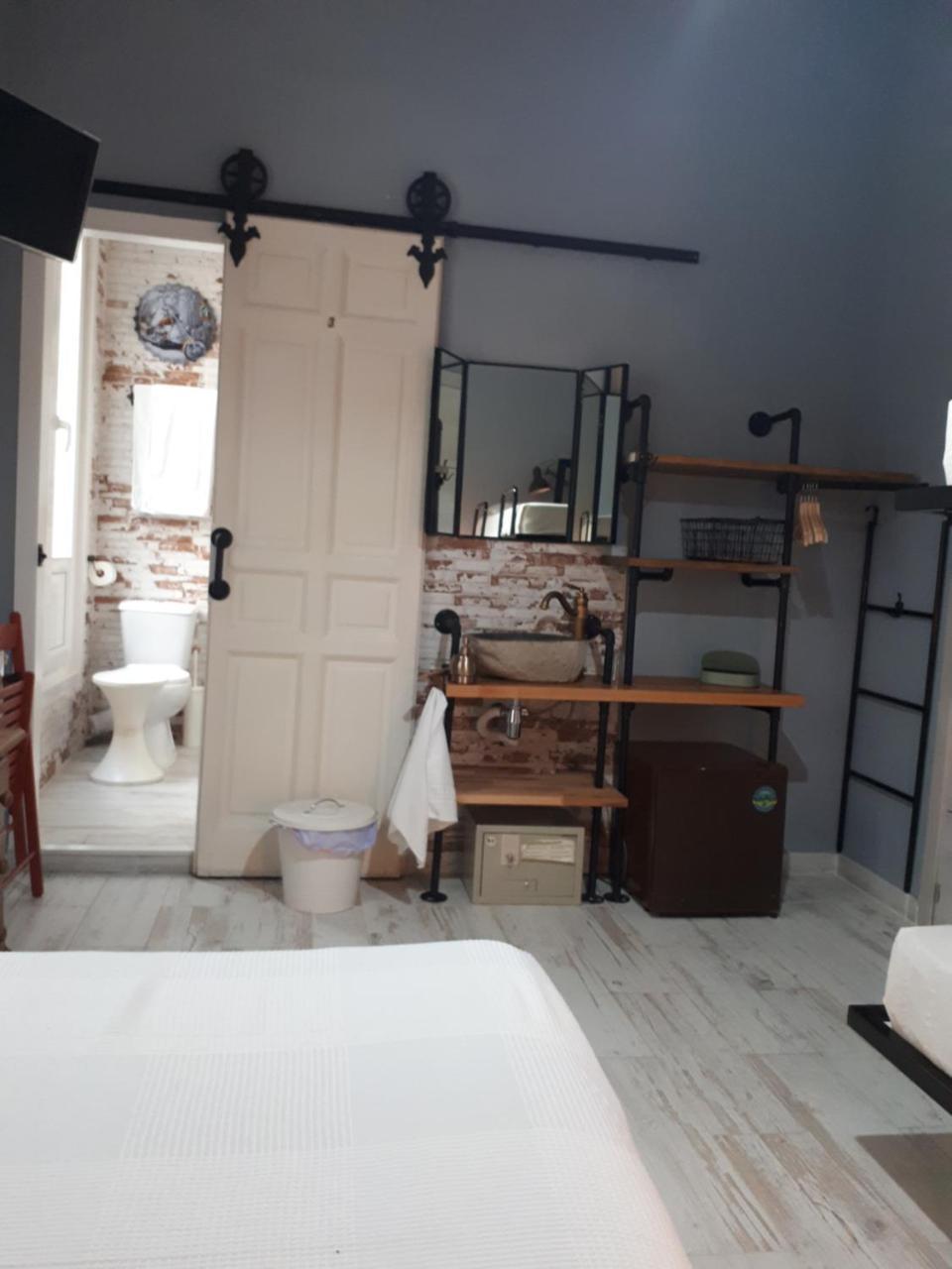 Quadruple Room Private Bathroom