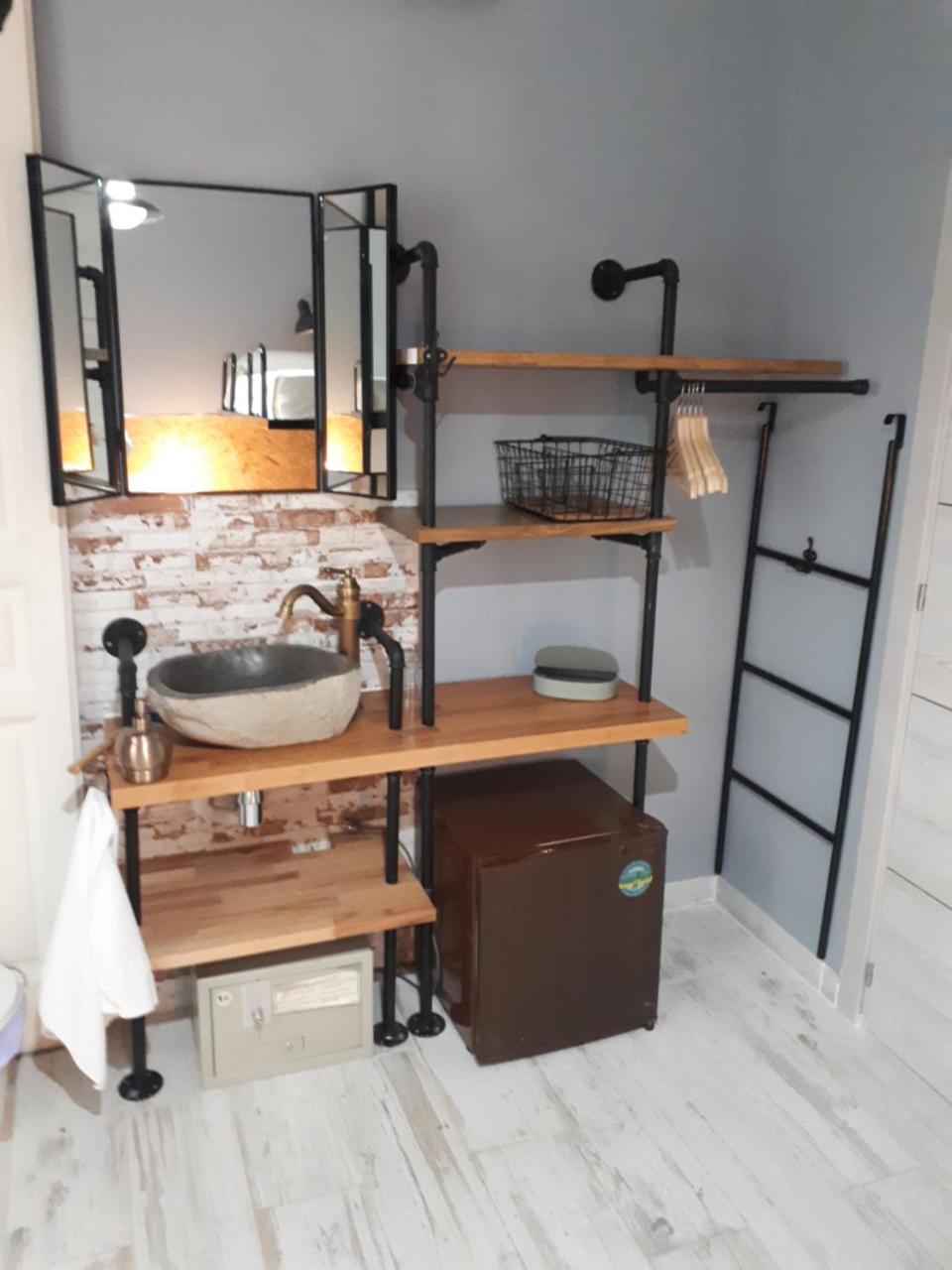 Quadruple Room Private Bathroom