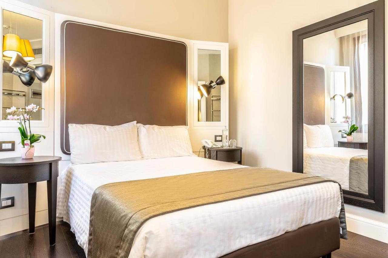 Classic Double Room Small Double Bed