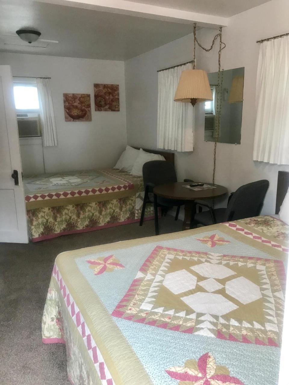 Queen Room Two Queen Beds
