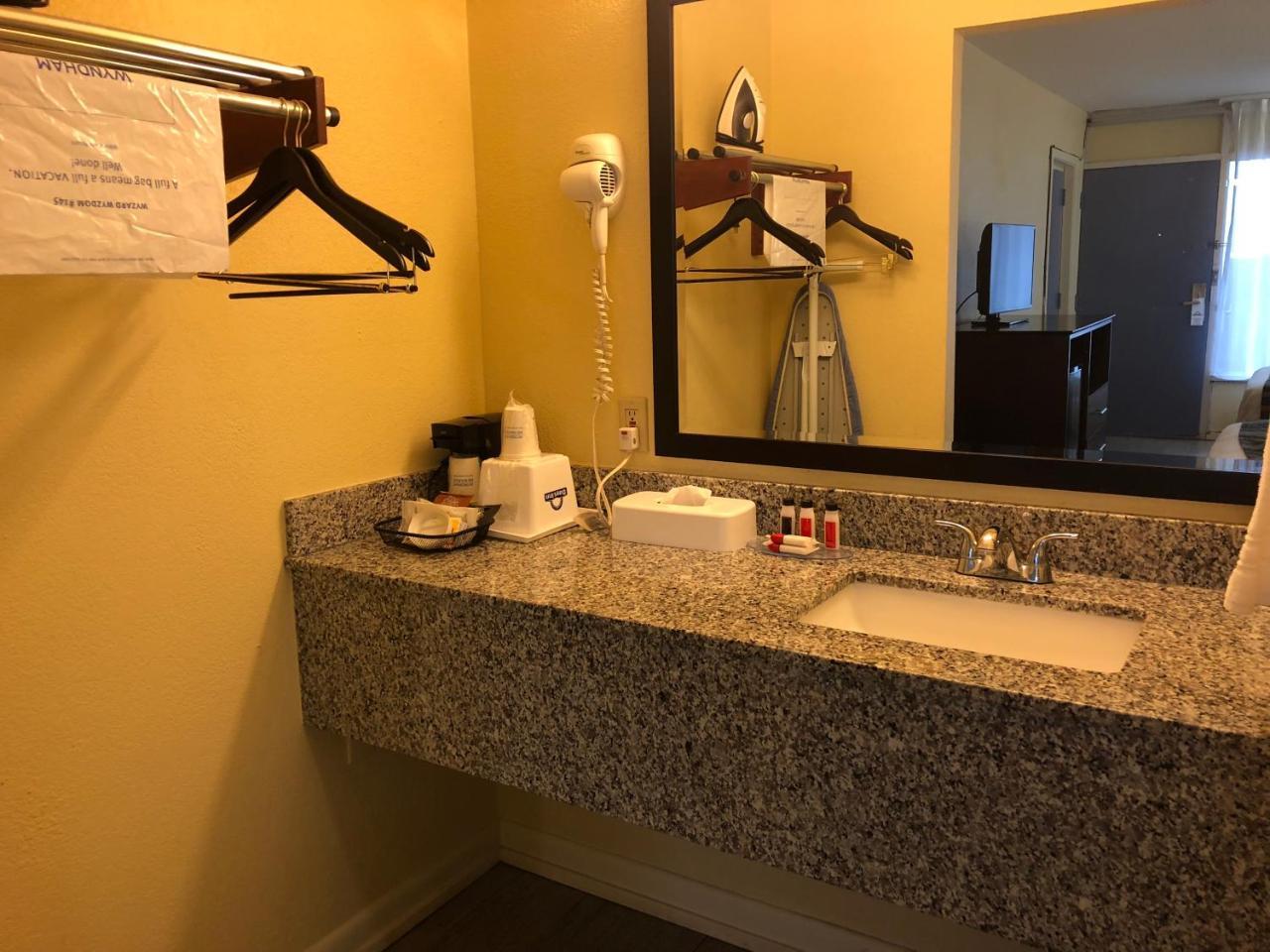 Double Room with Two Double Beds - First Floor/Non-Smoking