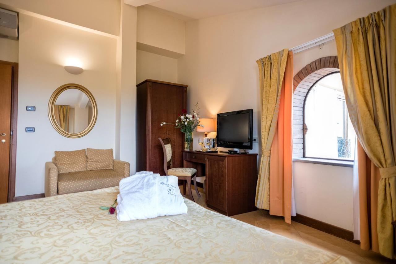 Triple Room,762587806:JPEG