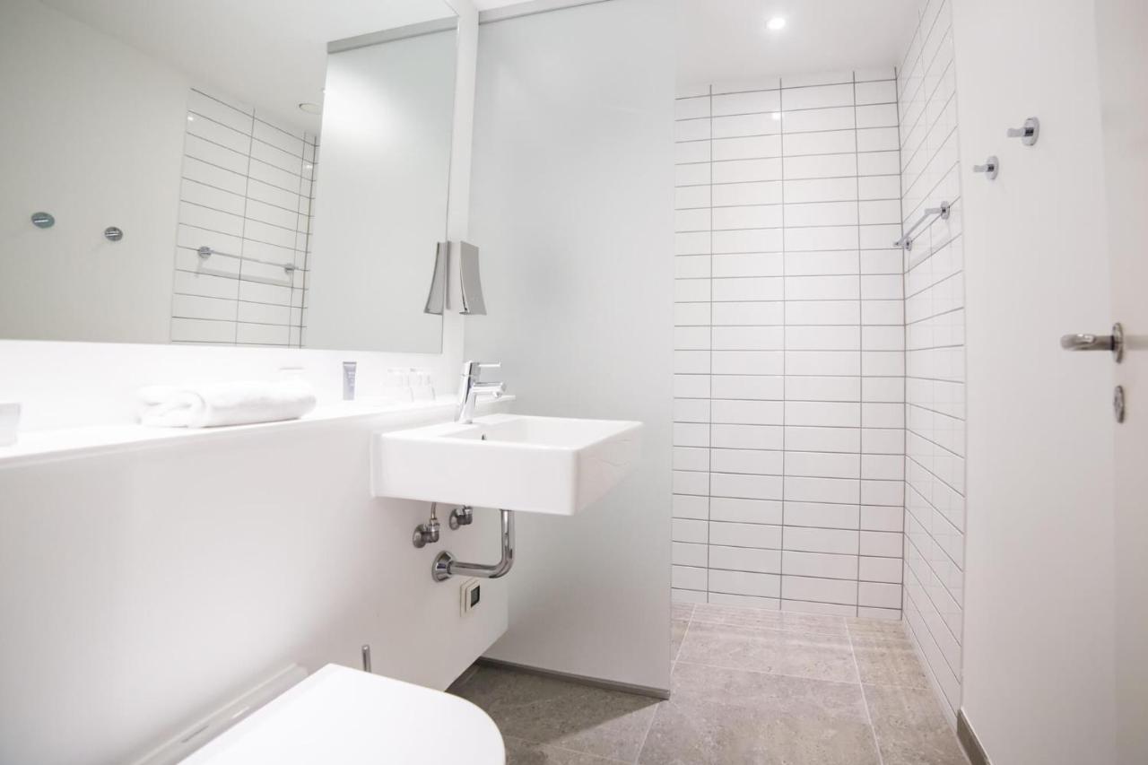 Double Room,1571268788:JPEG