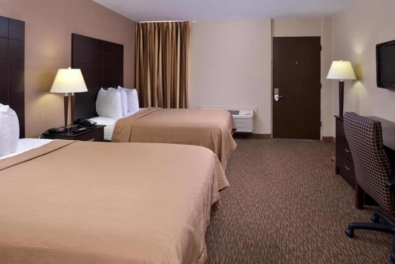 Queen Room Two Queen Beds