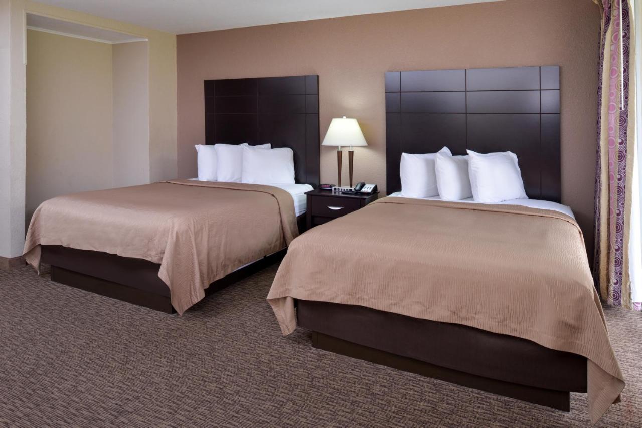 Queen Room Two Queen Beds