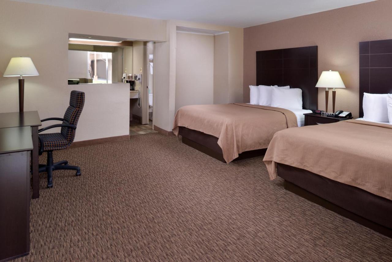 Queen Room Two Queen Beds