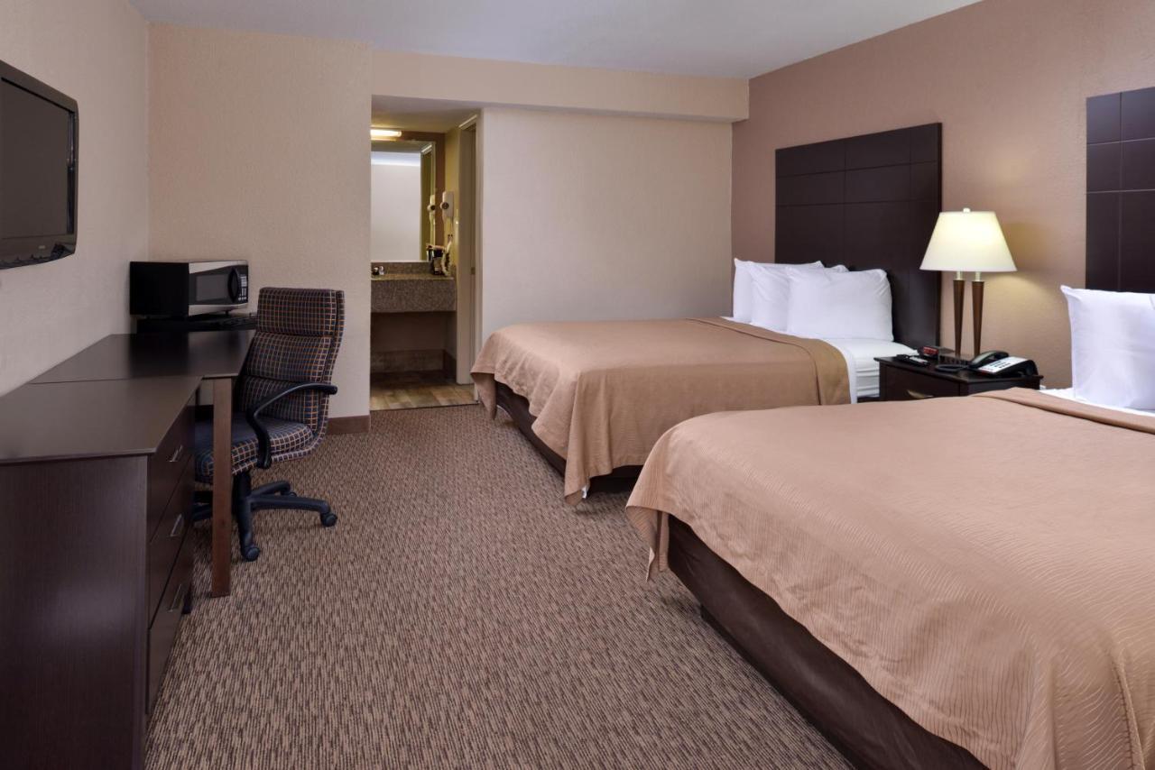 Queen Room Two Queen Beds