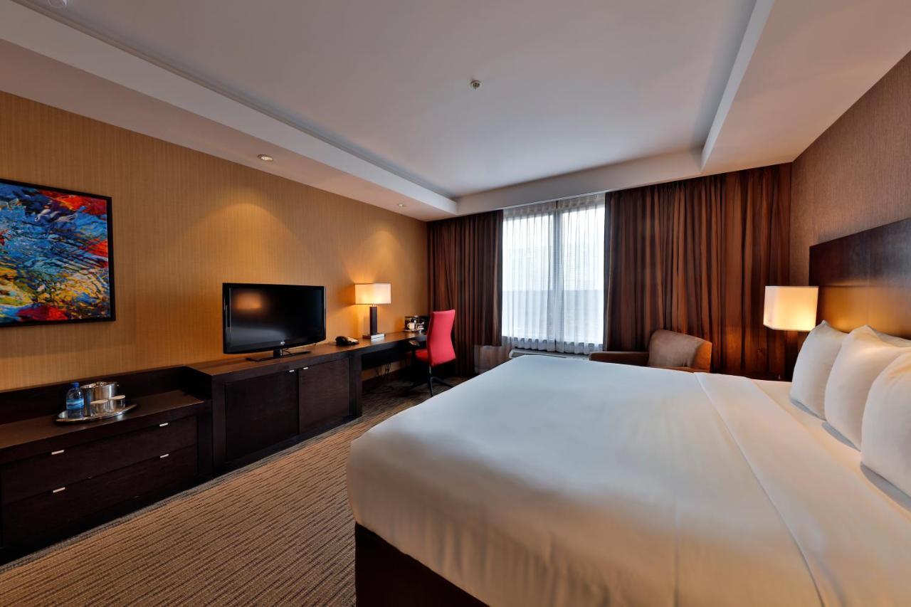 Premium King Room Non-Smoking