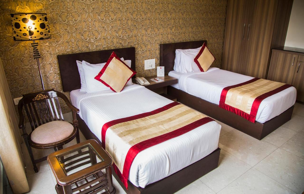 Deluxe Queen Room