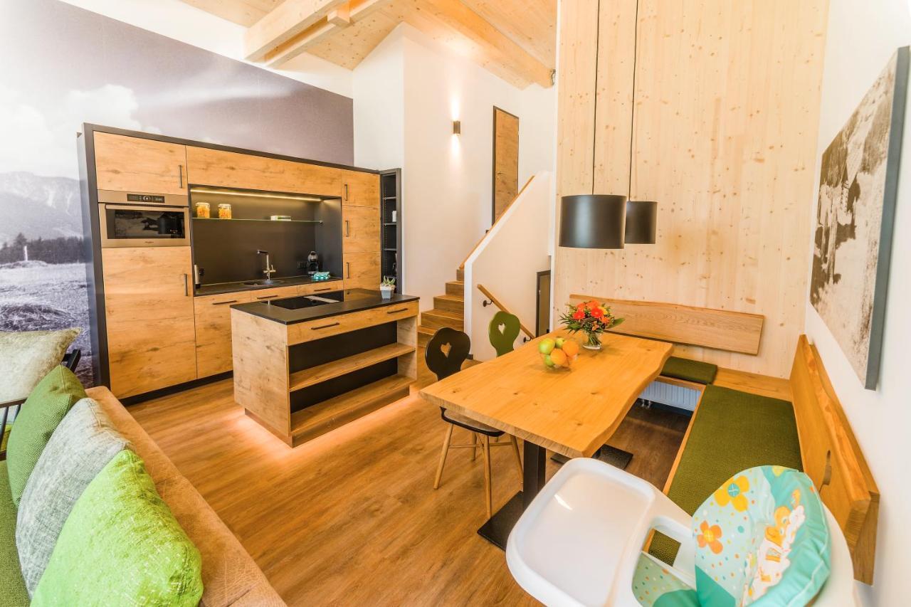 Exclusive Cottage (12 Adults)