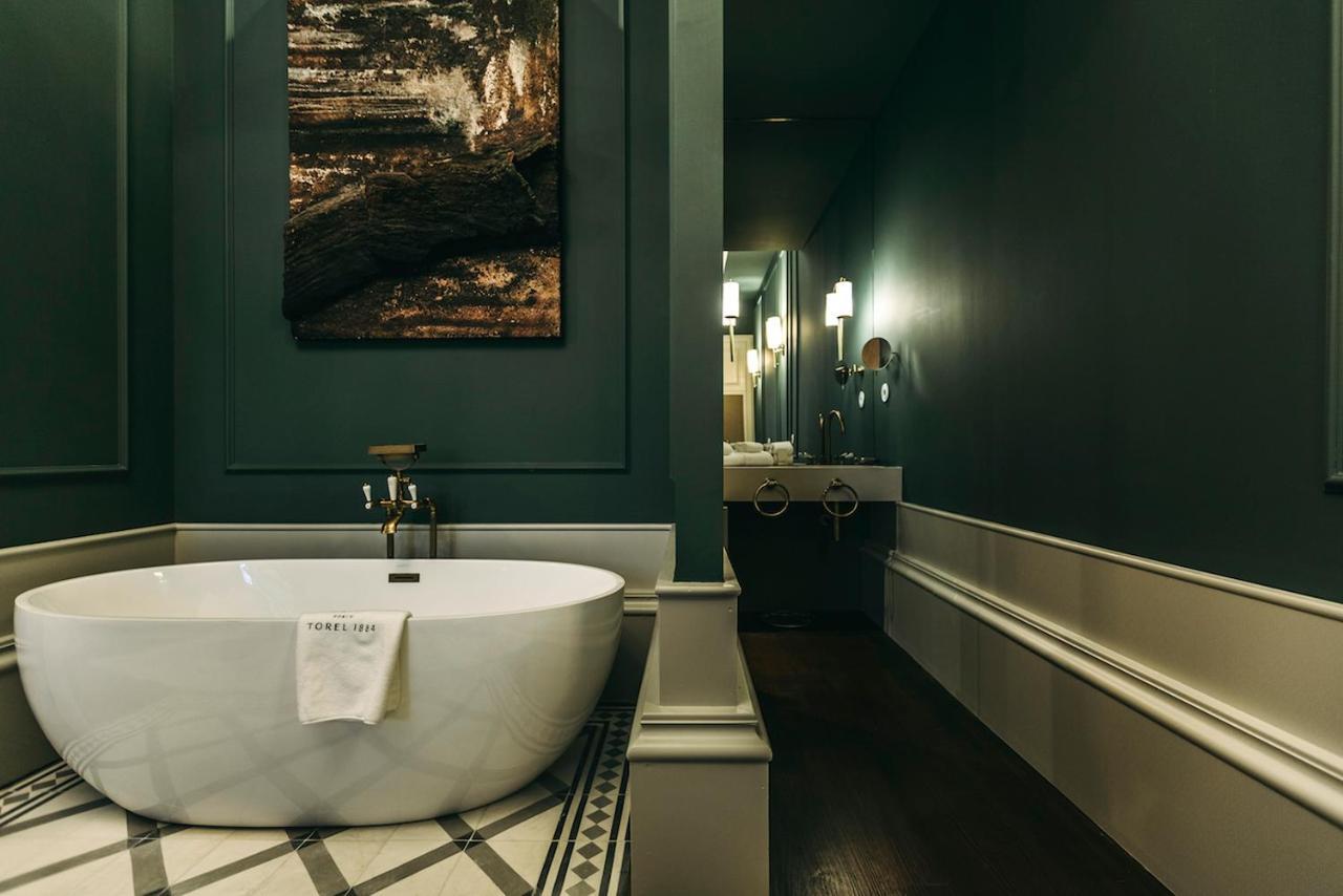 Deluxe Double Room Bath