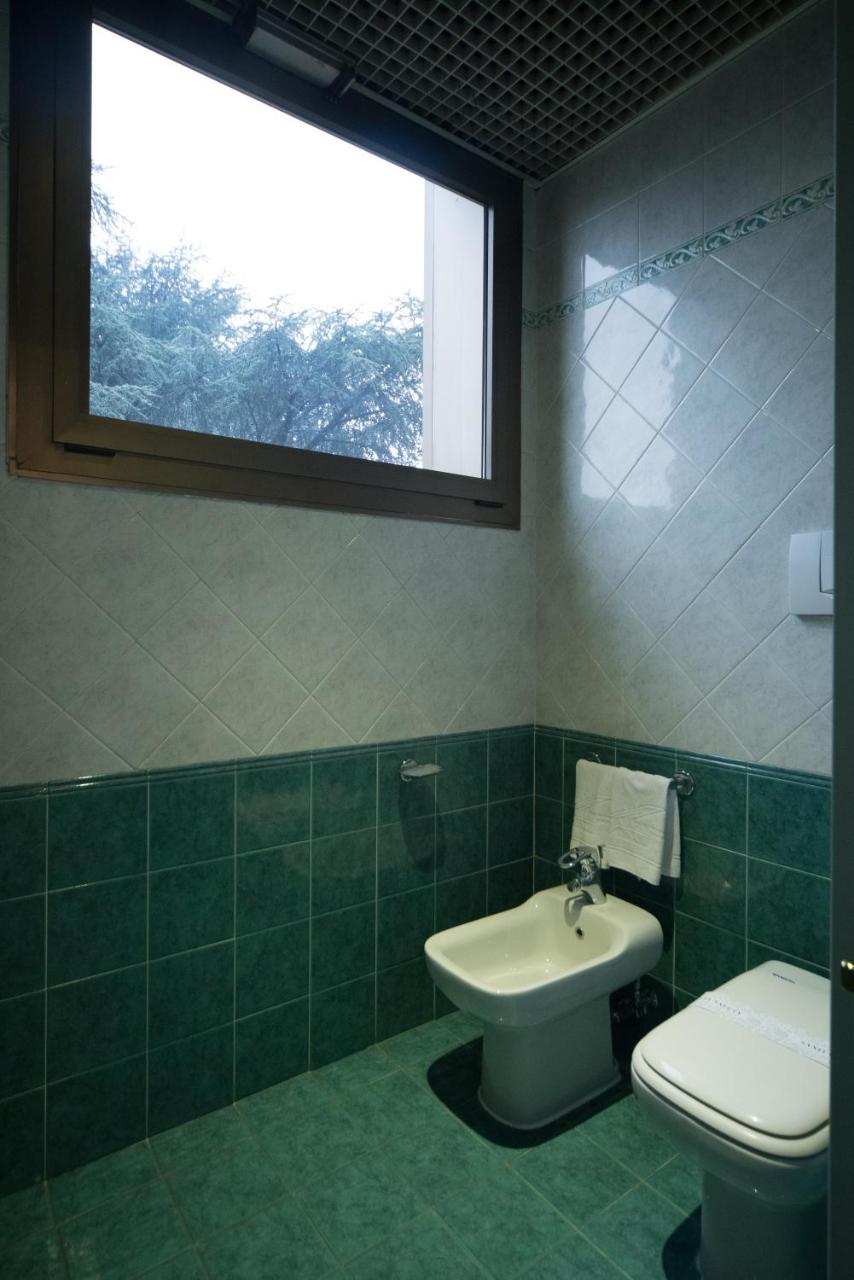 Family Room,1616873511:JPEG