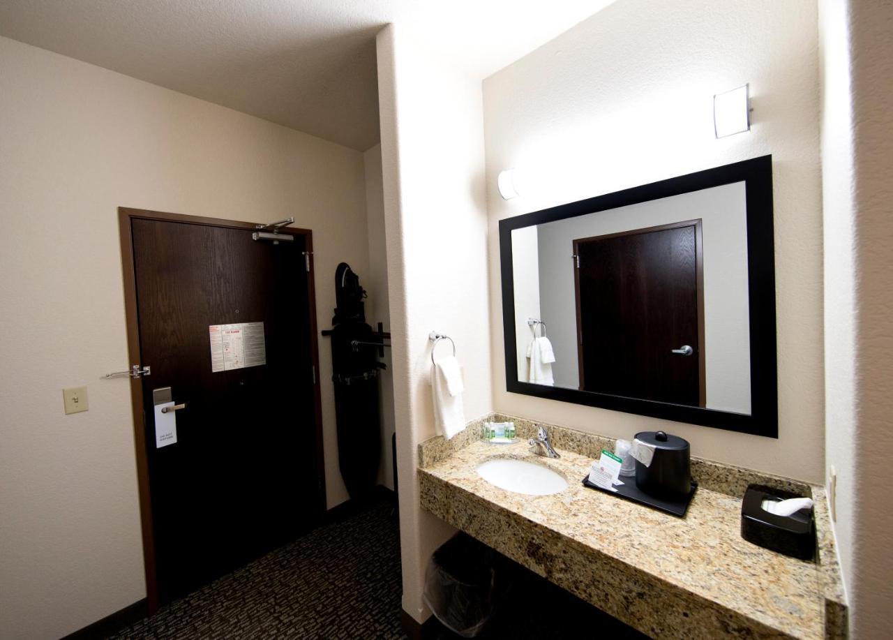 King Room - Disability Access