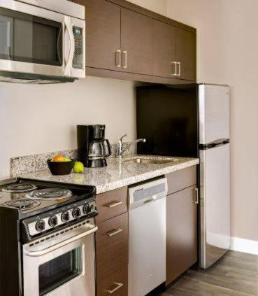 One-Bedroom Queen Suite with Sofa Bed - Hearing Accessible