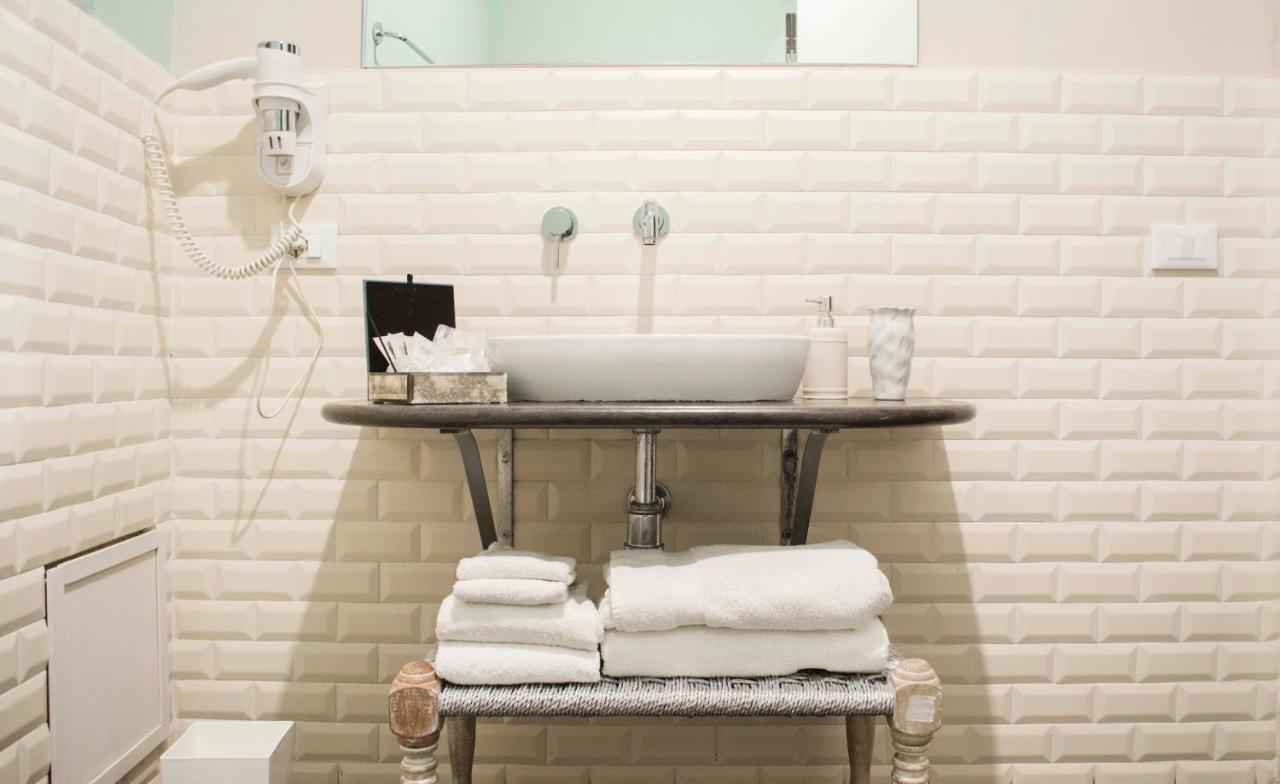 Double Room,1089640632:JPEG