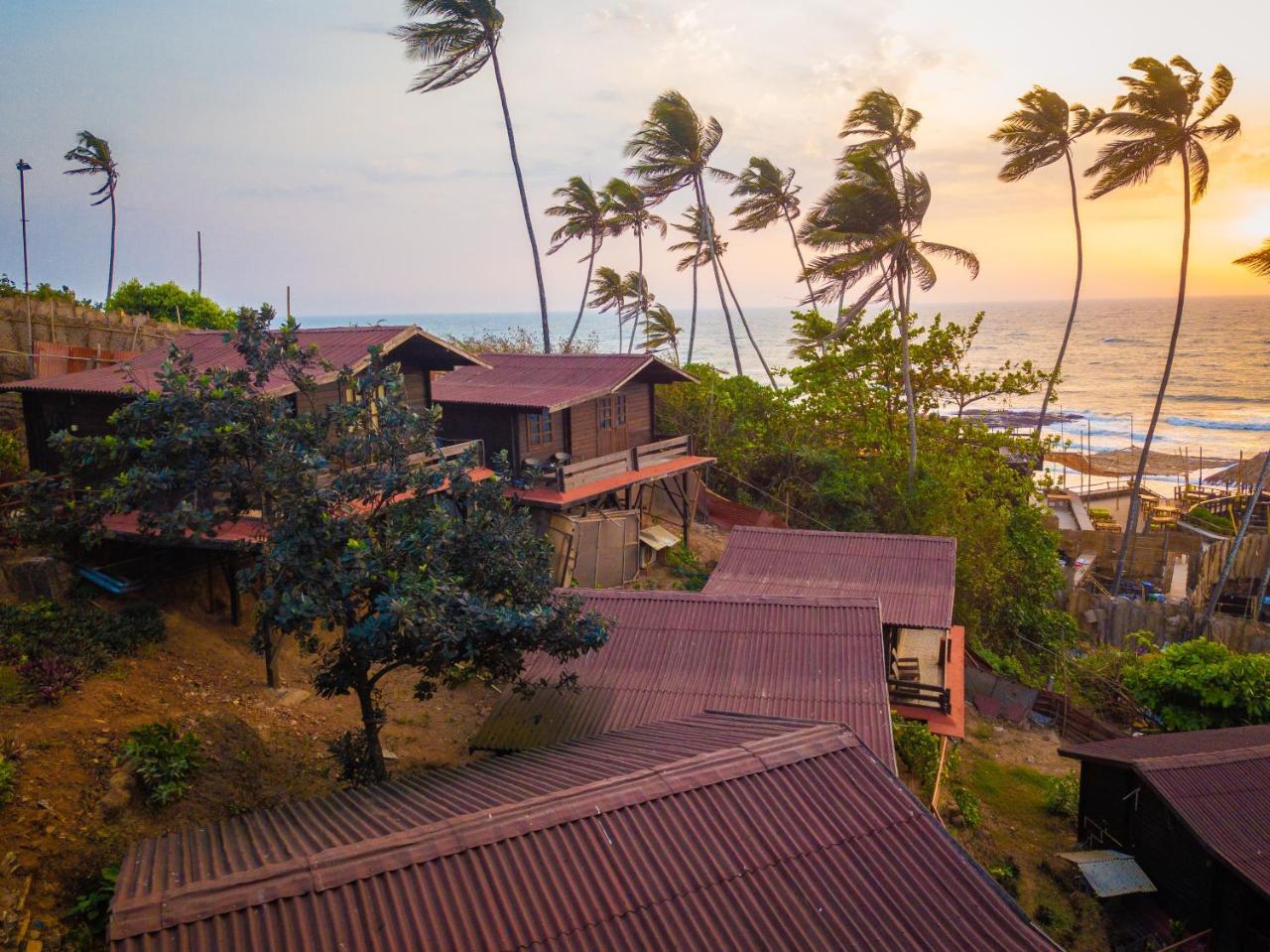 Wooden Chalet Sea View