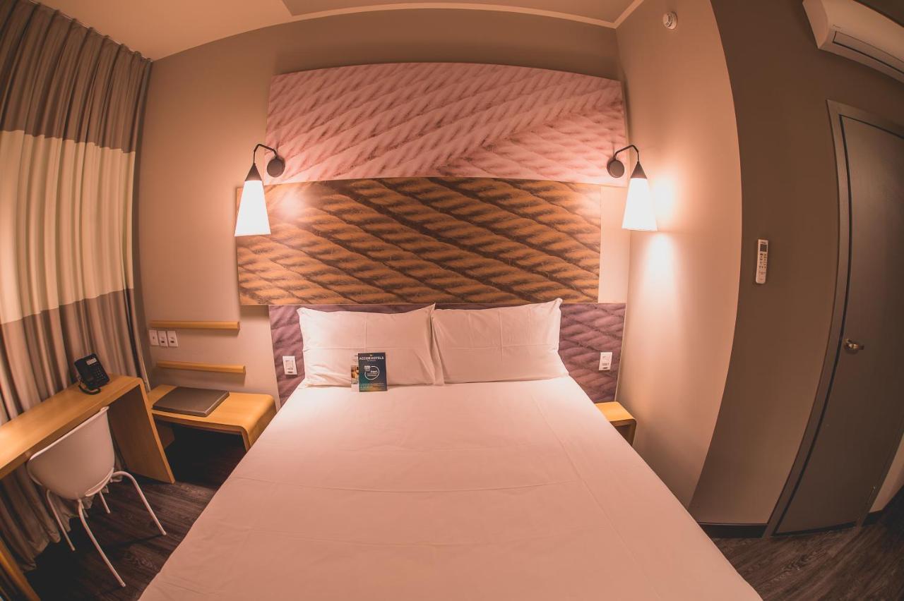 Quarto Duplo Standard