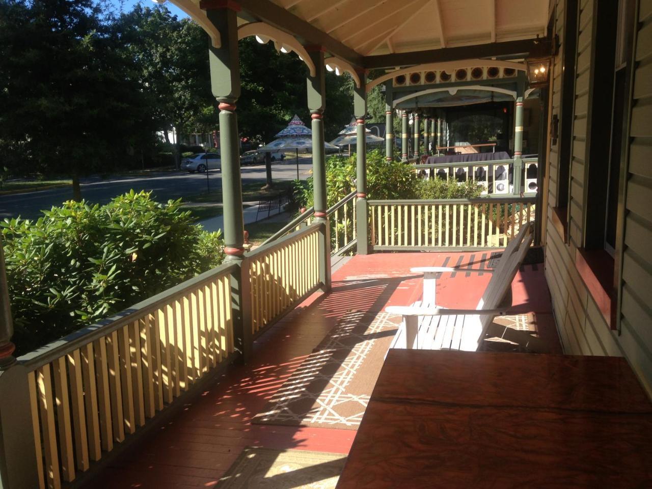 The Vandiver Deluxe or 1st Floor Kent House