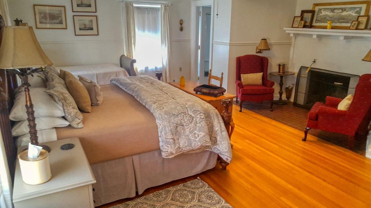 Superior King Suite