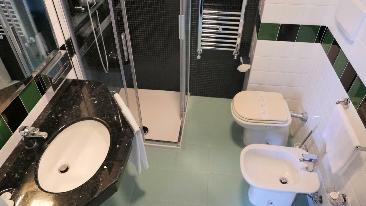Deluxe Quadruple Room,1227046748:JPEG