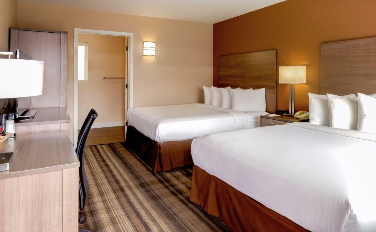 Queen Room Two Queen Beds
