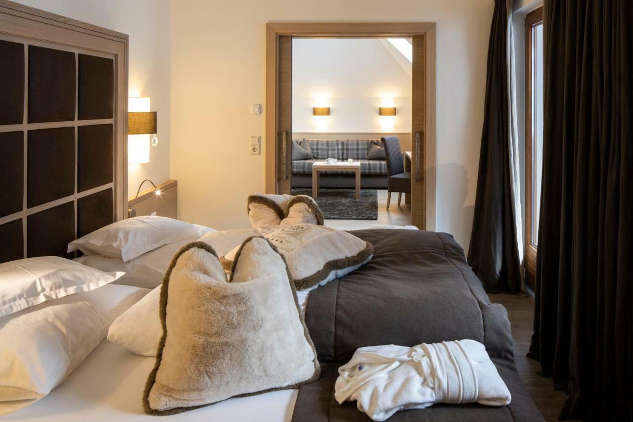 Superior Double Room,1498548484:JPEG