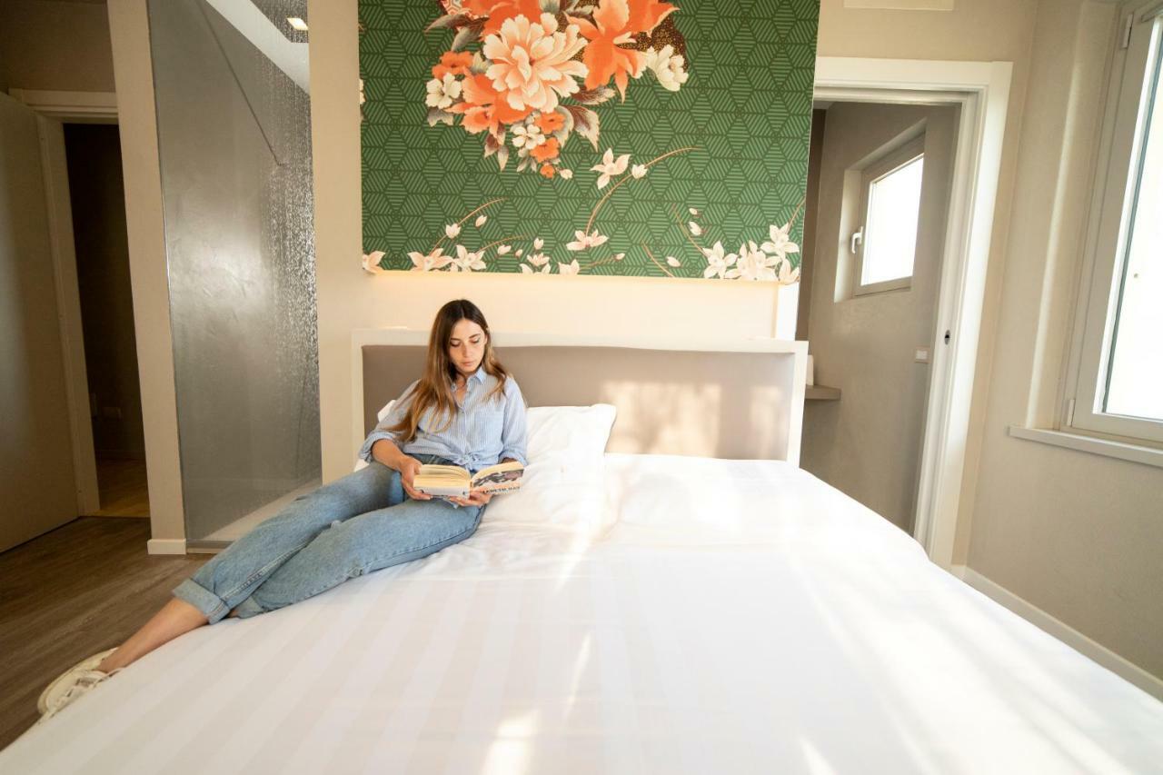 Superior Double or Twin Room Lake View
