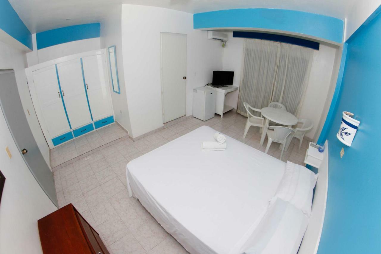 Standard King Room,779077671:JPEG