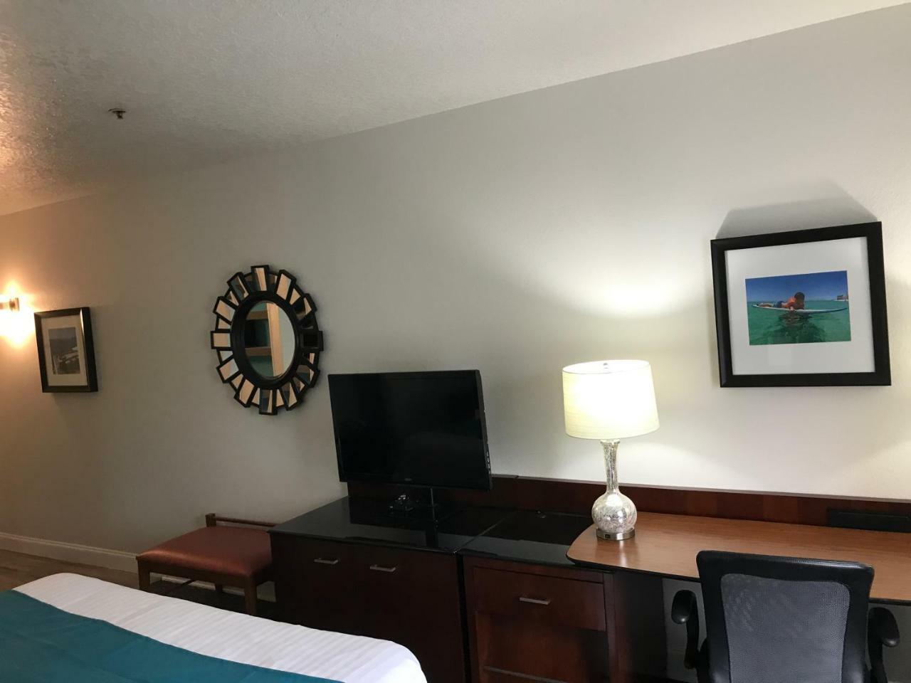 Deluxe King Room Ground Floor