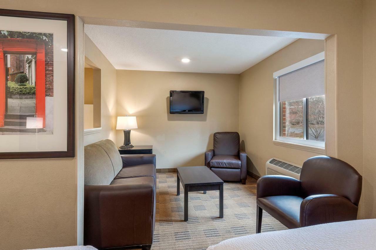 1 Queen Bed | Suite Non-Smoking Micfridge