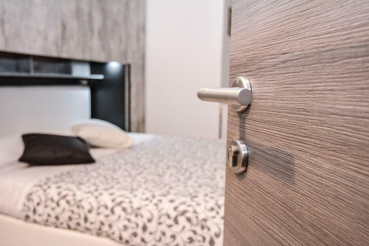 Double Room,789329919:JPEG