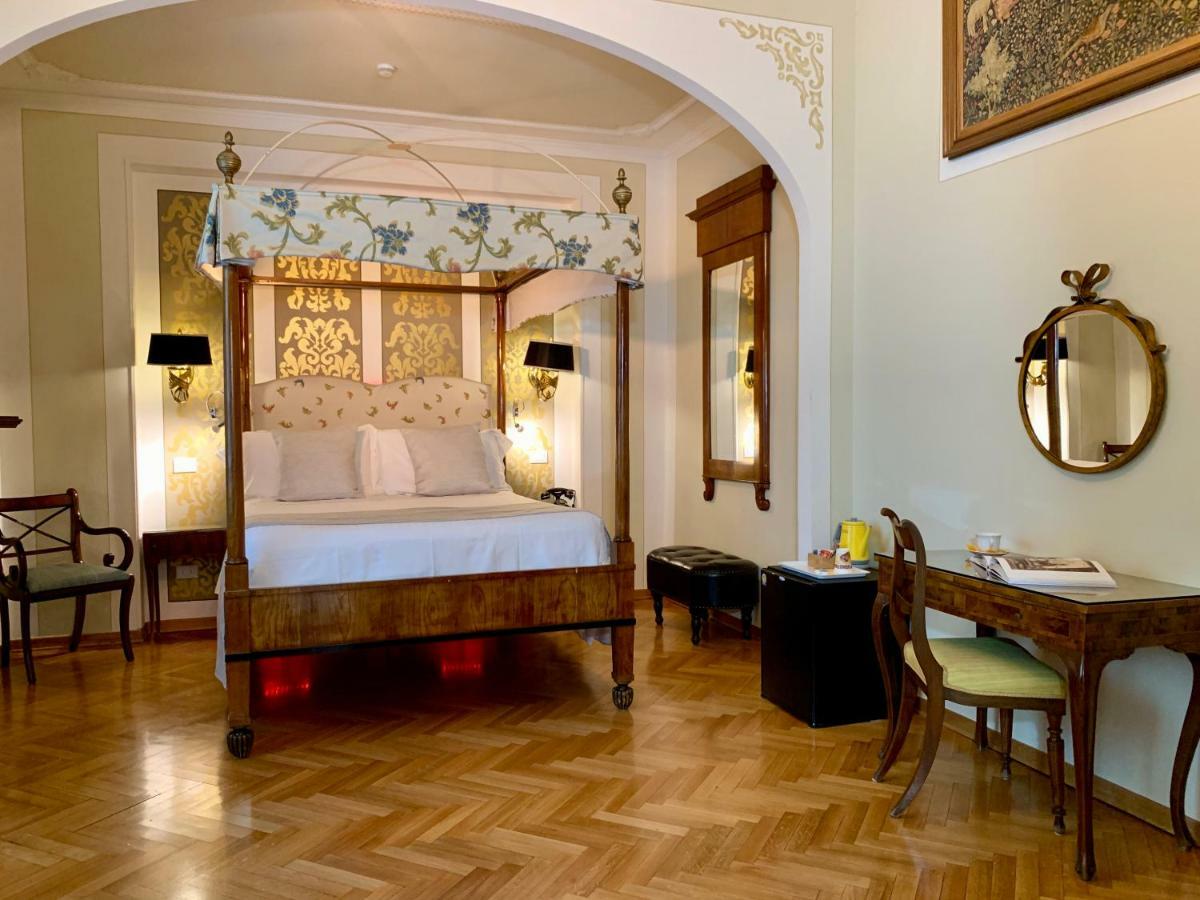 Double Room Four Poster Bed Ground Floor
