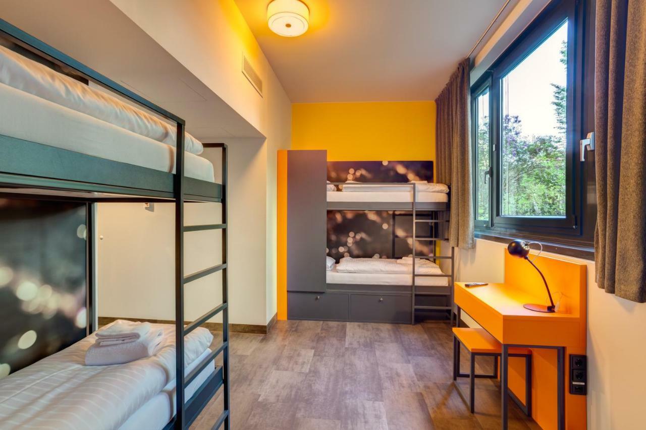 Bed 6-Bed Mixed Dormitory Room