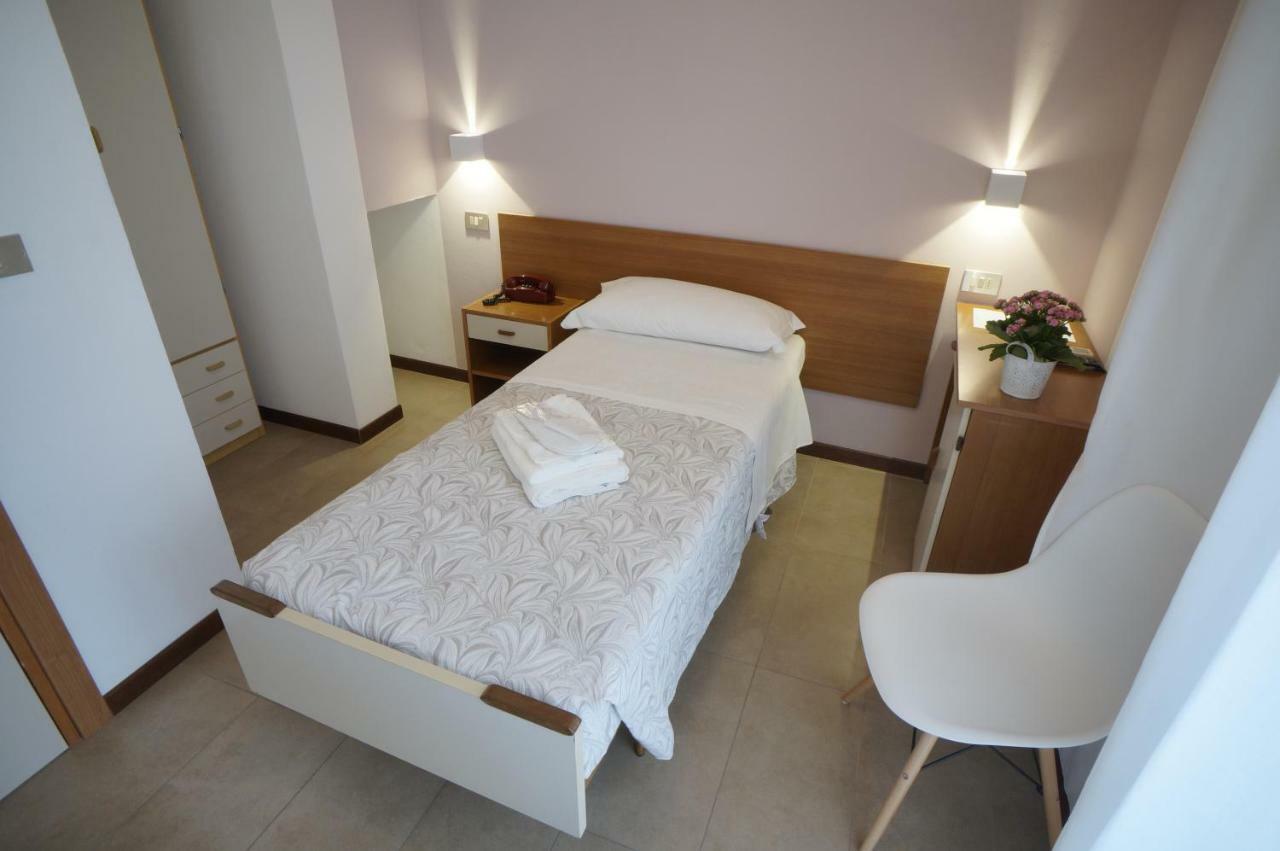 Budget Single Room