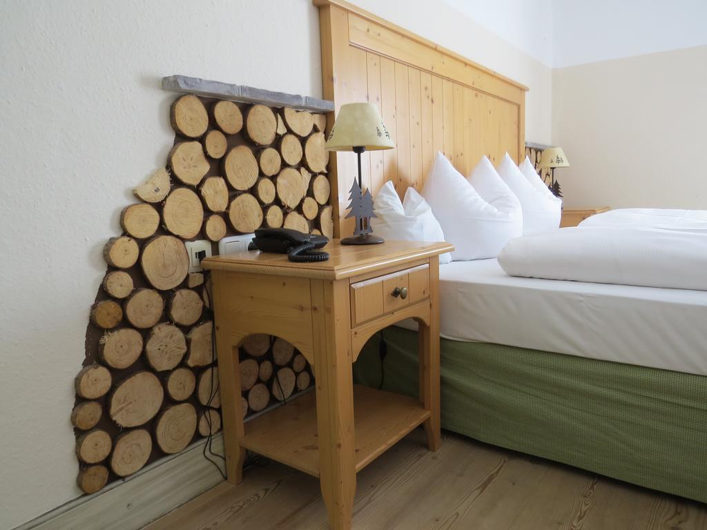 Doppelzimmer mit Balkon
