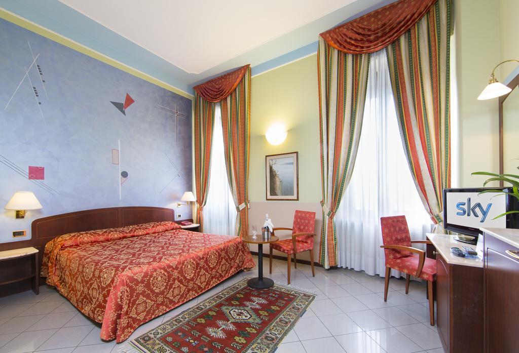 Superior Double or Twin Room,434394351:JPEG