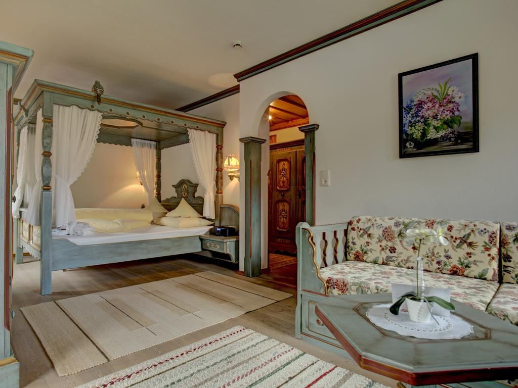 Superior Double Room,253855345:JPEG