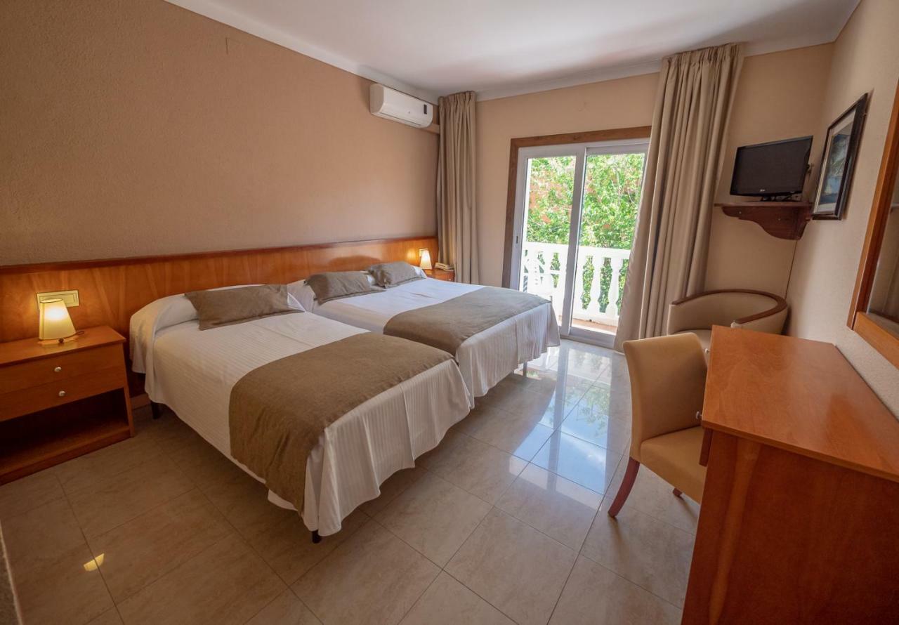 Comfort Triple Room