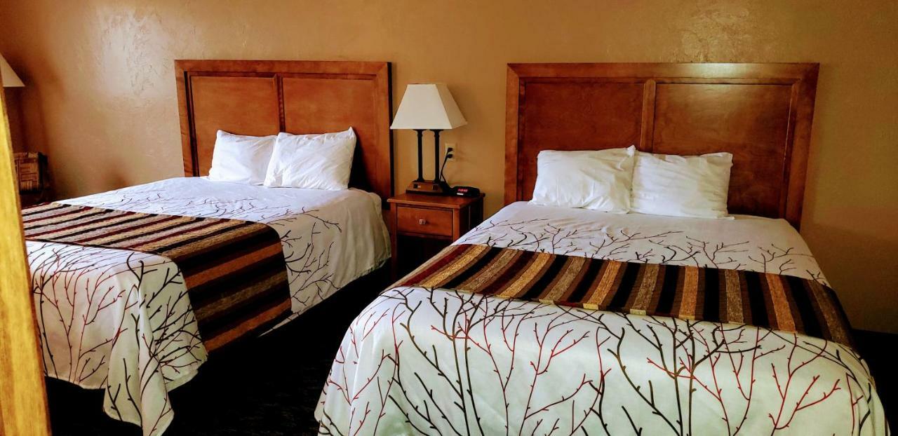 Deluxe Queen Room Two Queen Beds