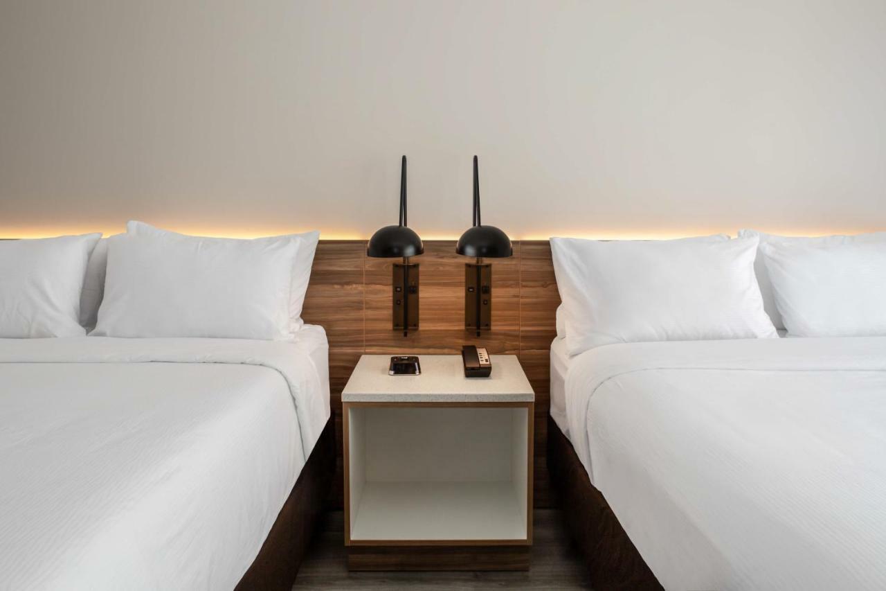 2 Queen Beds Non-Smoking