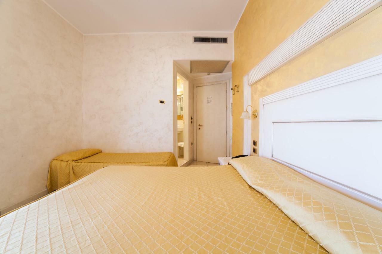Triple Room Sea View